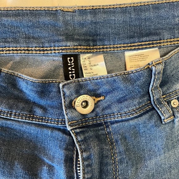 H&M Skinny Jeans - Picture 2 of 5